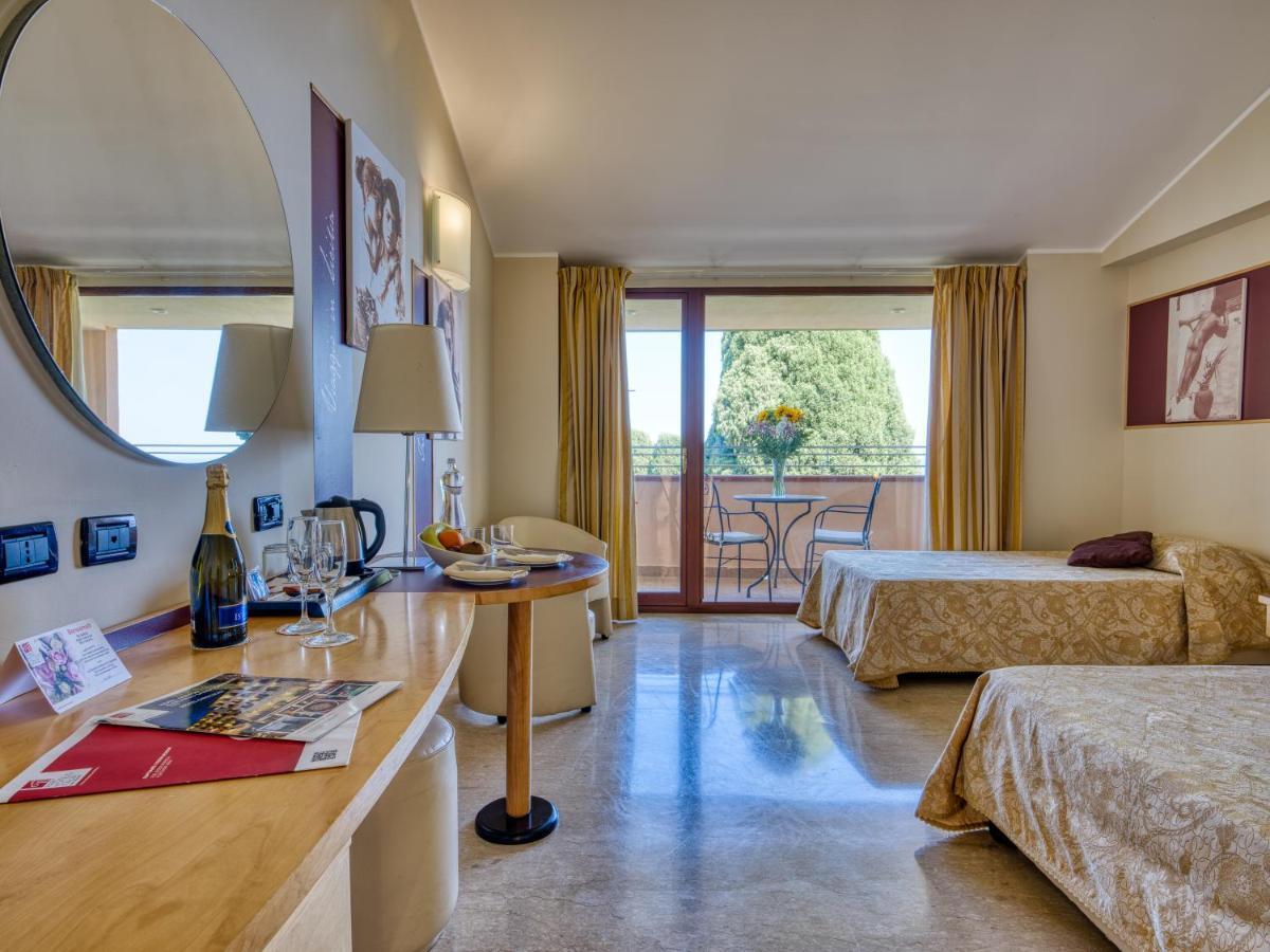 Hotel Ariston And Palazzo Santa Caterina Taormina Ngoại thất bức ảnh